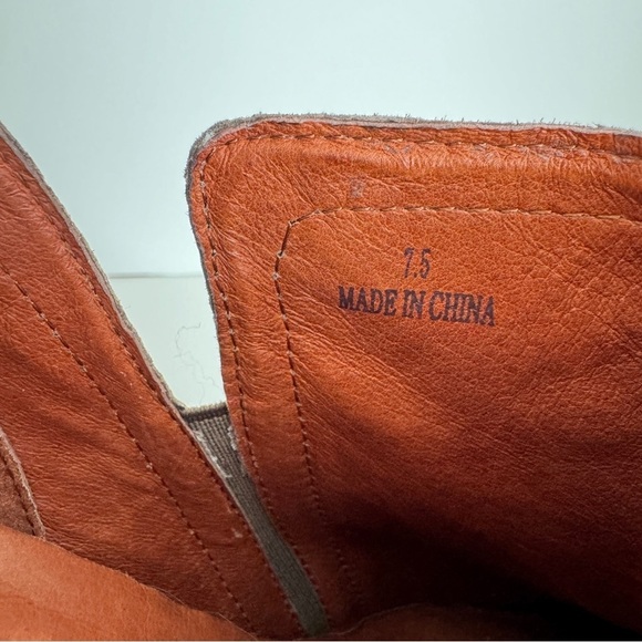 Jeffrey Campbell womens gray suede croc embossed Rosalee booties size 7.5 - Picture 2 of 9